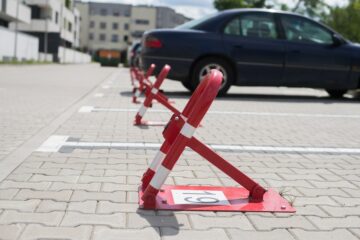 Grundstückeigentümer – Unterlassungsanspruch des Befahrens seines Grundstücks mit Fahrzeugen