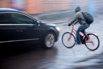 Verkehrsunfall – Abwägung der Verschuldensbeiträge zwischen Pkw- und Fahrradfahrer