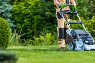 Werkunternehmerhaftung – Nichteinhaltung Grundstücksgrenzen bei Gartenbauarbeiten