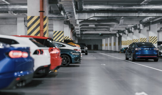 Verkehrsunfall in Doppelparkertiefgarage – Haftungsverteilung