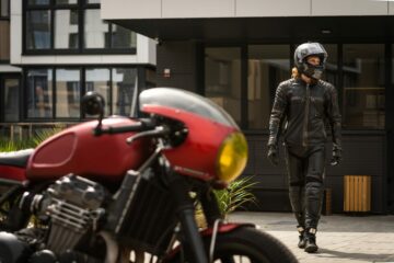 Verkehrsunfall Motorradfahrer – Verpflichtung zum Tragen von Motorrad-Schutzkleidung