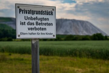 Einstweilige Verfügung gegen Betreten eines Nachbargrundstücks
