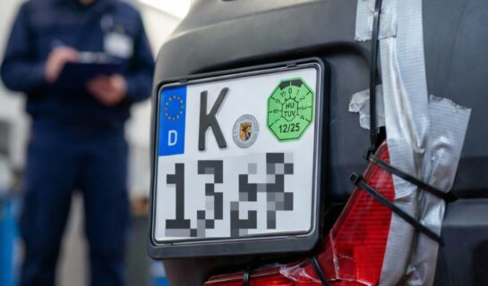 Fiktive Abrechnung nach Unfall: TÜV zählt für volle Reparaturkosten